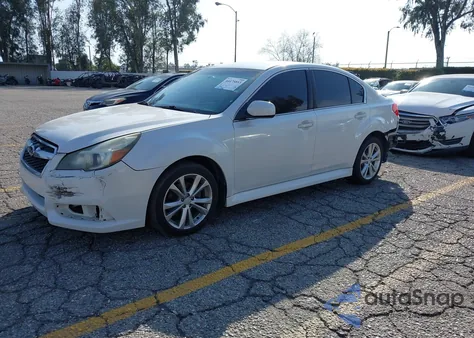 2013 Subaru Legacy 2.5I Premium z USA, uszkodzony, nr VIN 4S3BMBC62D3007576